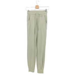 Lululemon Women's Ready to Rulu Jogger Pants‎ 28"In Green Fern Size 2